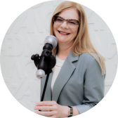 Елена Кузёмина — преподаватель и автор курса Неориторика