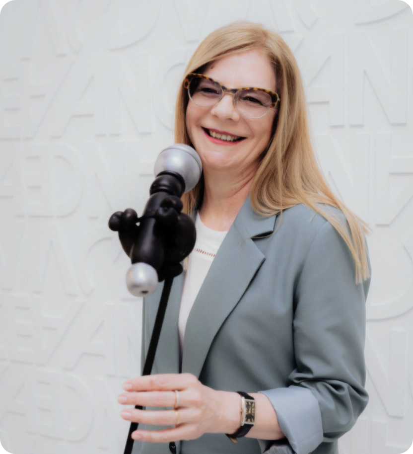 Елена Кузёмина — преподаватель курса Неориторика